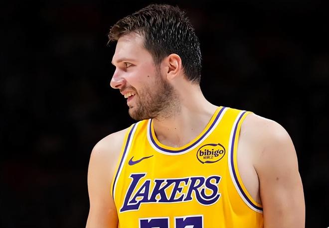 东契奇60分创NBA历史纪录 湖人八连胜稳居西部第