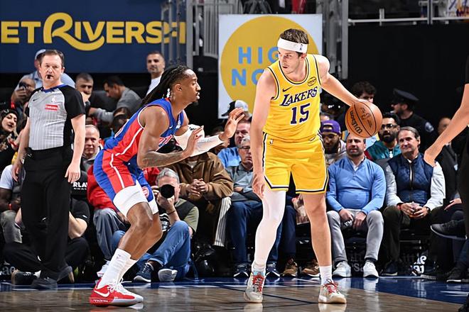 活塞力克湖人终结湖人九连胜 里夫斯攻防失衡成