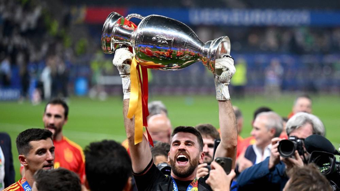 拉亚俱乐部表现惊艳，国家队却坐替补席？