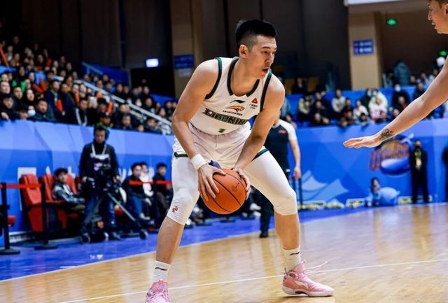 辽宁男篮完成惊天逆转 莫兰德爆发助队取胜