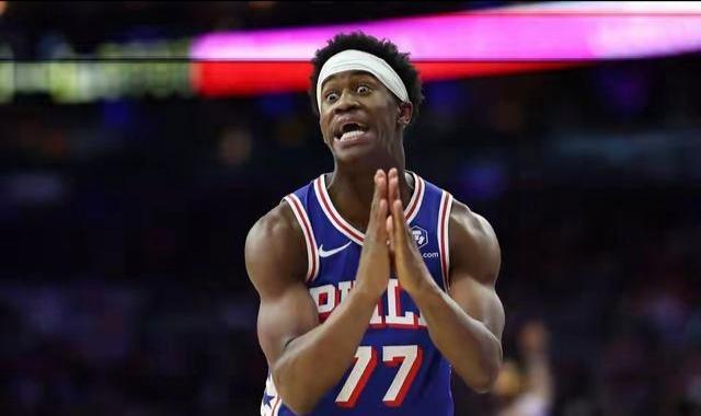 76人客场逆转凯尔特人系列赛1-1平局